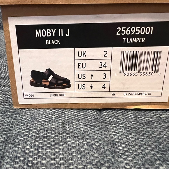 Brand: Dr. Martens | Kids Moby II J Sandals | Size 4 - Picture 2 of 4